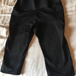 Women's Gap Sculpt Compression Crop Workout Pants